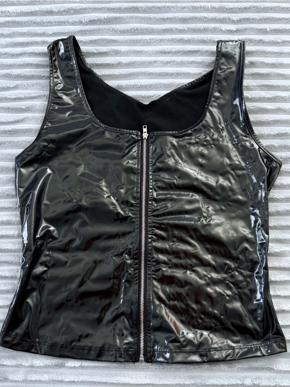 Black Sleeveless Zipper Top